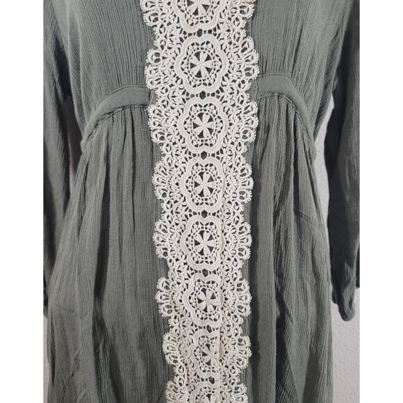 Flying Tomato Green Lace Bodice Tunic Top Medium Lightweight Soft Stretch Flowy - Picture 5 of 5